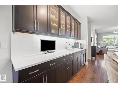 10413 145 ST NW photo 11
