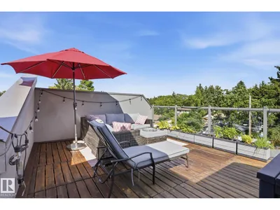 10413 145 ST NW photo 33