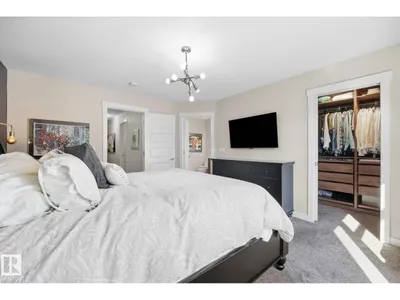 10413 145 ST NW photo 18