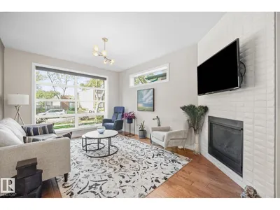 10413 145 ST NW photo 4