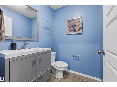 8903 176 AV NW photo 18