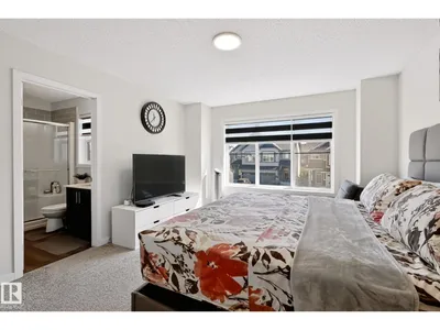 1623 PLUM CI SW photo 22