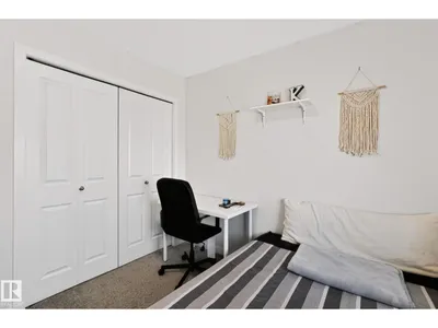 1623 PLUM CI SW photo 28