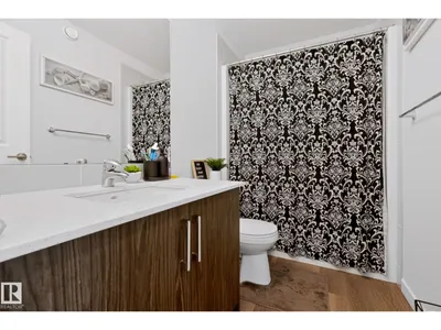 1623 PLUM CI SW photo 29