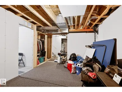 1623 PLUM CI SW photo 35
