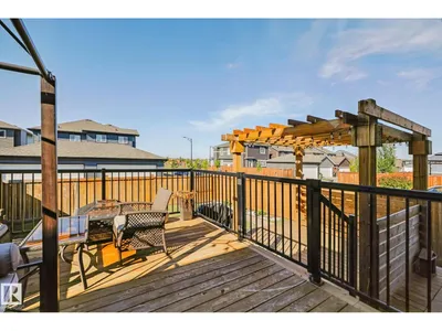 1623 PLUM CI SW photo 39
