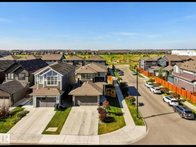 1623 PLUM CI SW photo 52