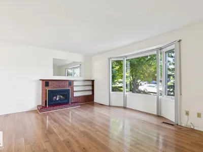 9319 147 ST NW NW photo 12
