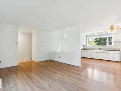 9319 147 ST NW NW photo 17