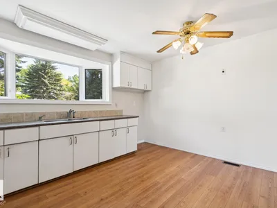 9319 147 ST NW NW photo 21