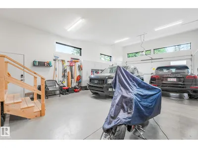 11247 71 AV NW photo 63