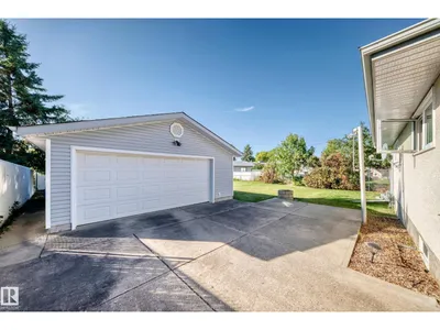 6107 146 AV NW photo 42