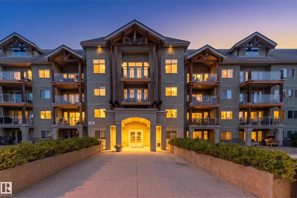 #211 278 SUDER GREENS DR NW exterior
