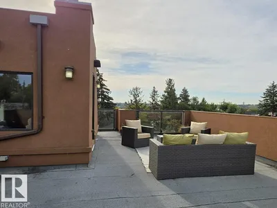 6520 111 AV NW photo 6