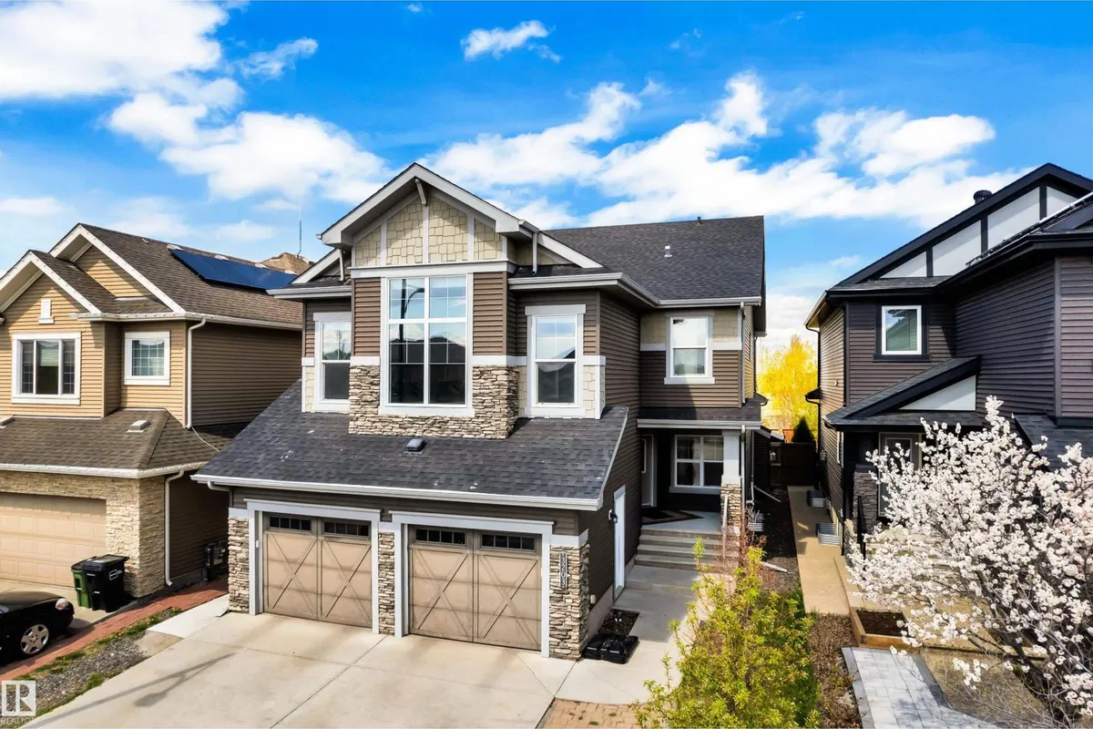 3203 WINSPEAR CR SW exterior