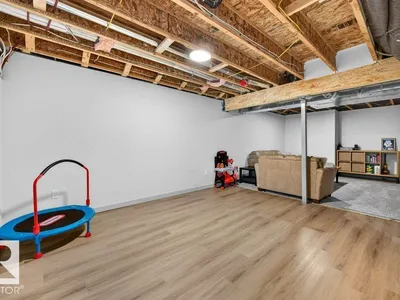 12928 211 ST NW photo 11