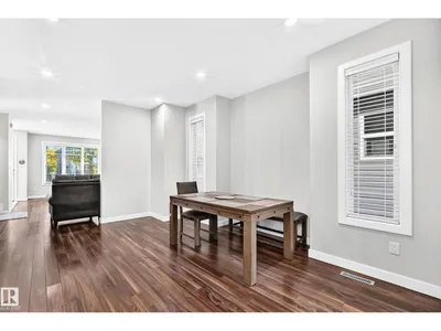 12212 124 ST NW photo 11