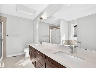 12212 124 ST NW photo 25