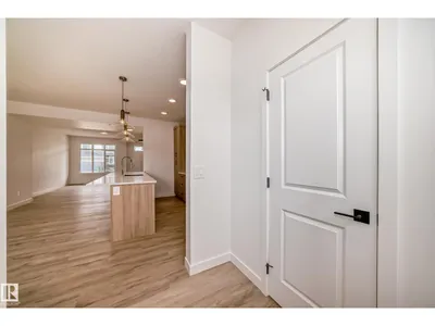 2622 62 ST SW photo 11