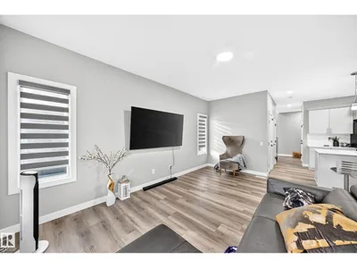 2415 194 ST NW photo 15