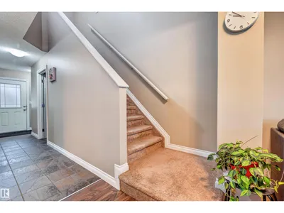 5110 168A AV NW photo 11