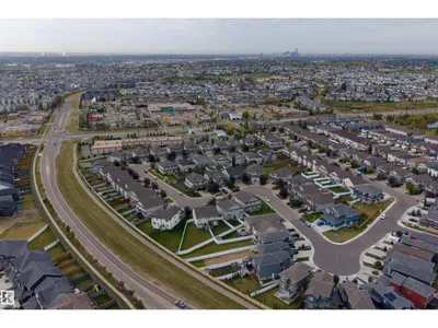 5110 168A AV NW photo 38