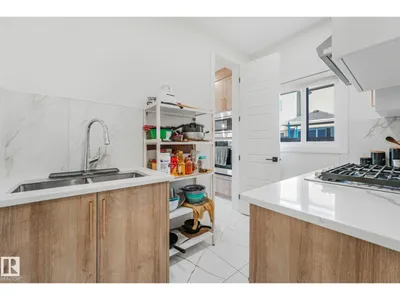 6608 51 AV photo 25