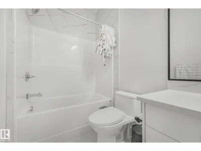 6608 51 AV photo 43