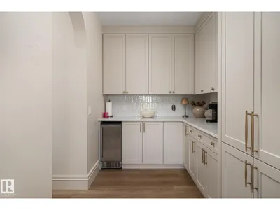 211 DEER PARK BV photo 14
