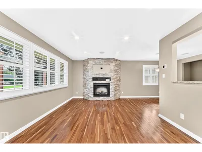 6307 92A AV NW photo 17