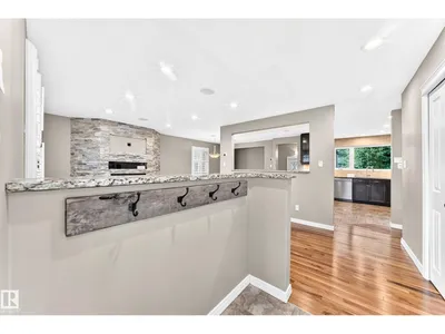 6307 92A AV NW photo 5