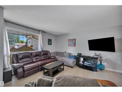 15017 26 ST NW photo 13