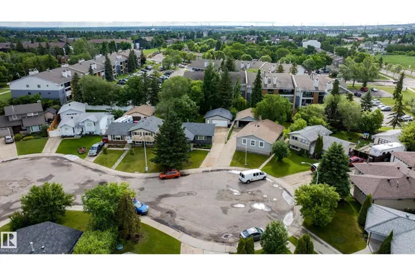 212 Homestead CR NW photo 3