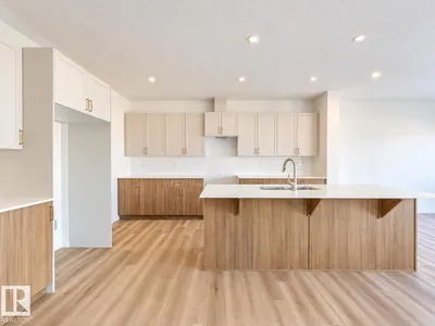 2427 206 ST NW photo 14
