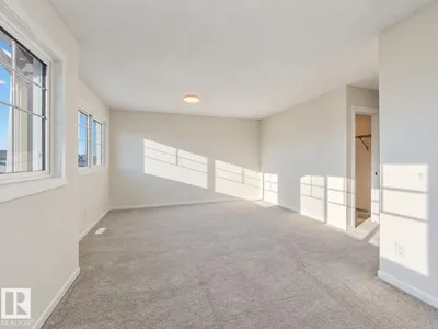 2427 206 ST NW photo 32