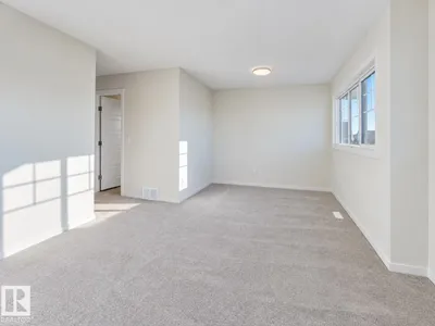 2427 206 ST NW photo 31