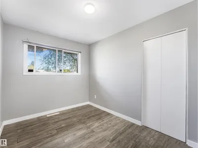 13540 110 ST NW photo 11
