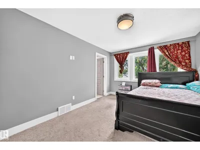 12730 118 ST NW photo 20