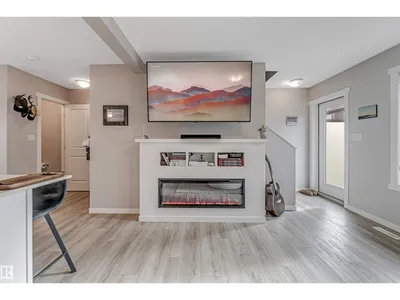 #110 1530 TAMARACK BV NW photo 6