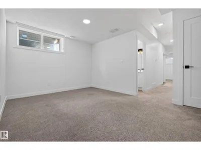 11207 75 AV NW photo 53