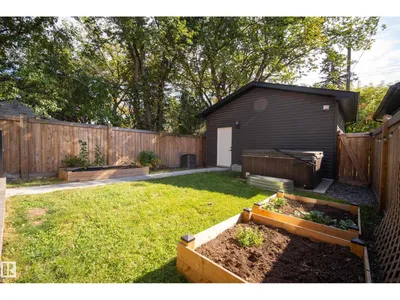 11207 75 AV NW photo 66