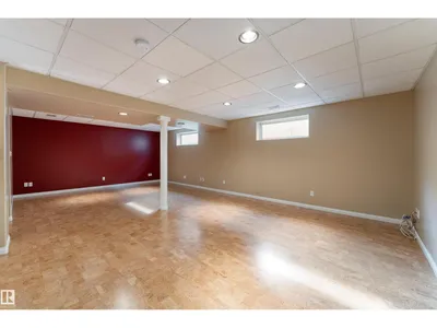 55 CATALINA DR photo 34