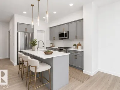 913 19 AV NW photo 6