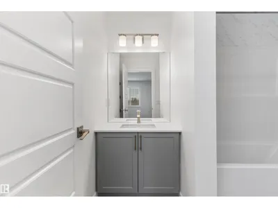 913 19 AV NW photo 33