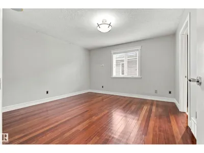 93 NOTTINGHAM POINT photo 46