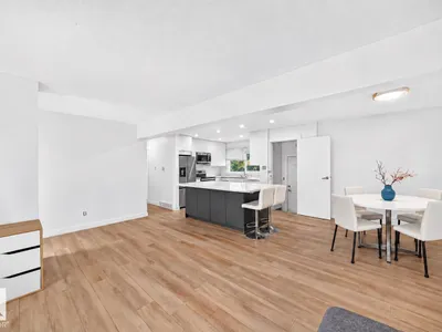 16110 82 AV NW photo 16