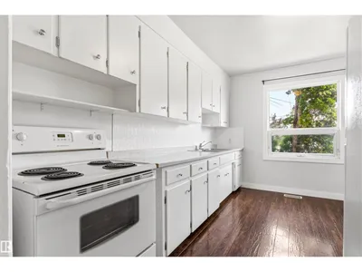 11115 11117 116 ST NW photo 33