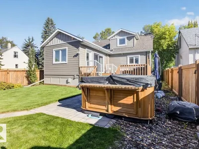 10951 62 AV NW photo 48