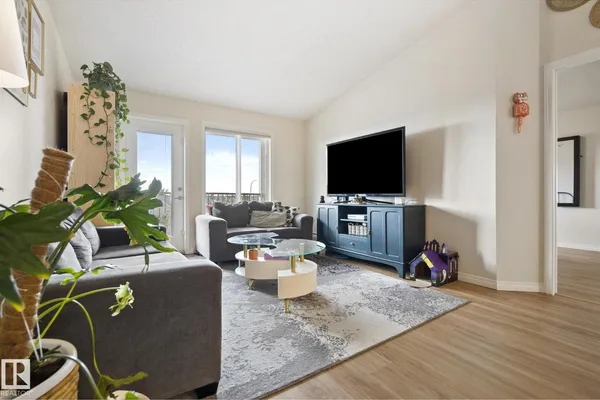 #416 111 EDWARDS DR SW photo 2