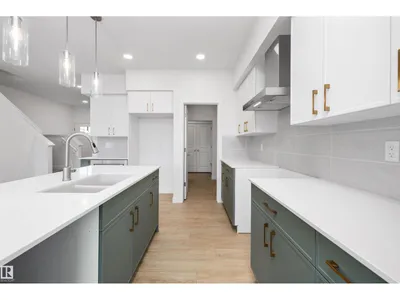 8732 183 AV NW photo 13